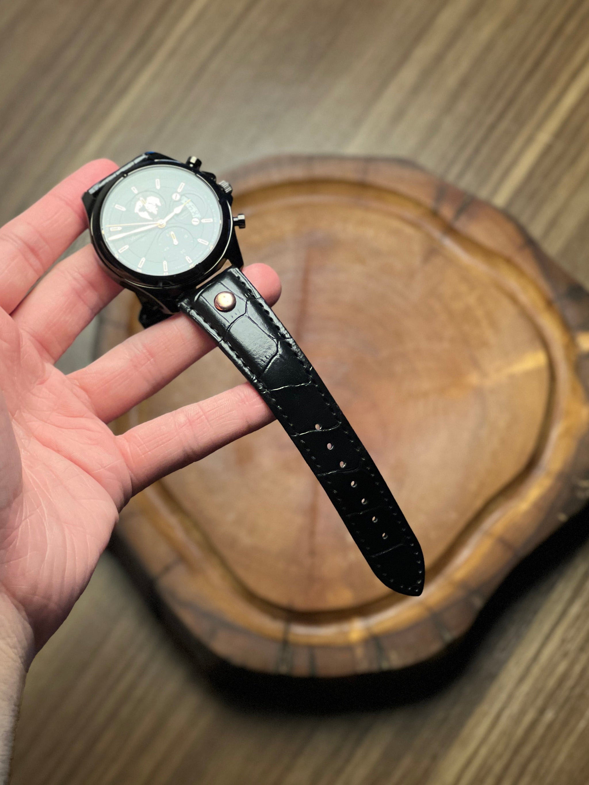 Aldric Voss — The Meridian Chronograph Noir
